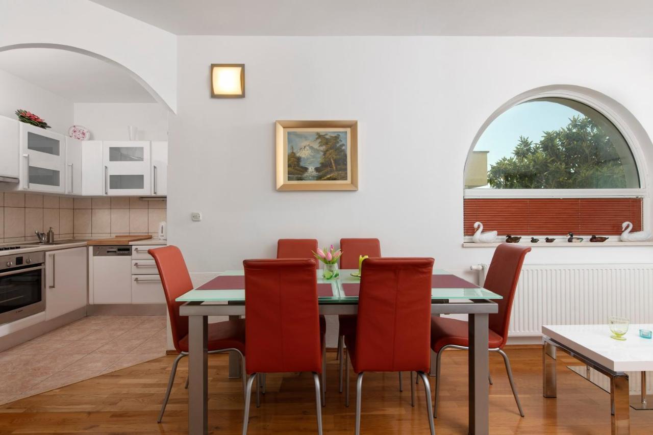 Apartments Antonio - Podstrana, Split المظهر الخارجي الصورة
